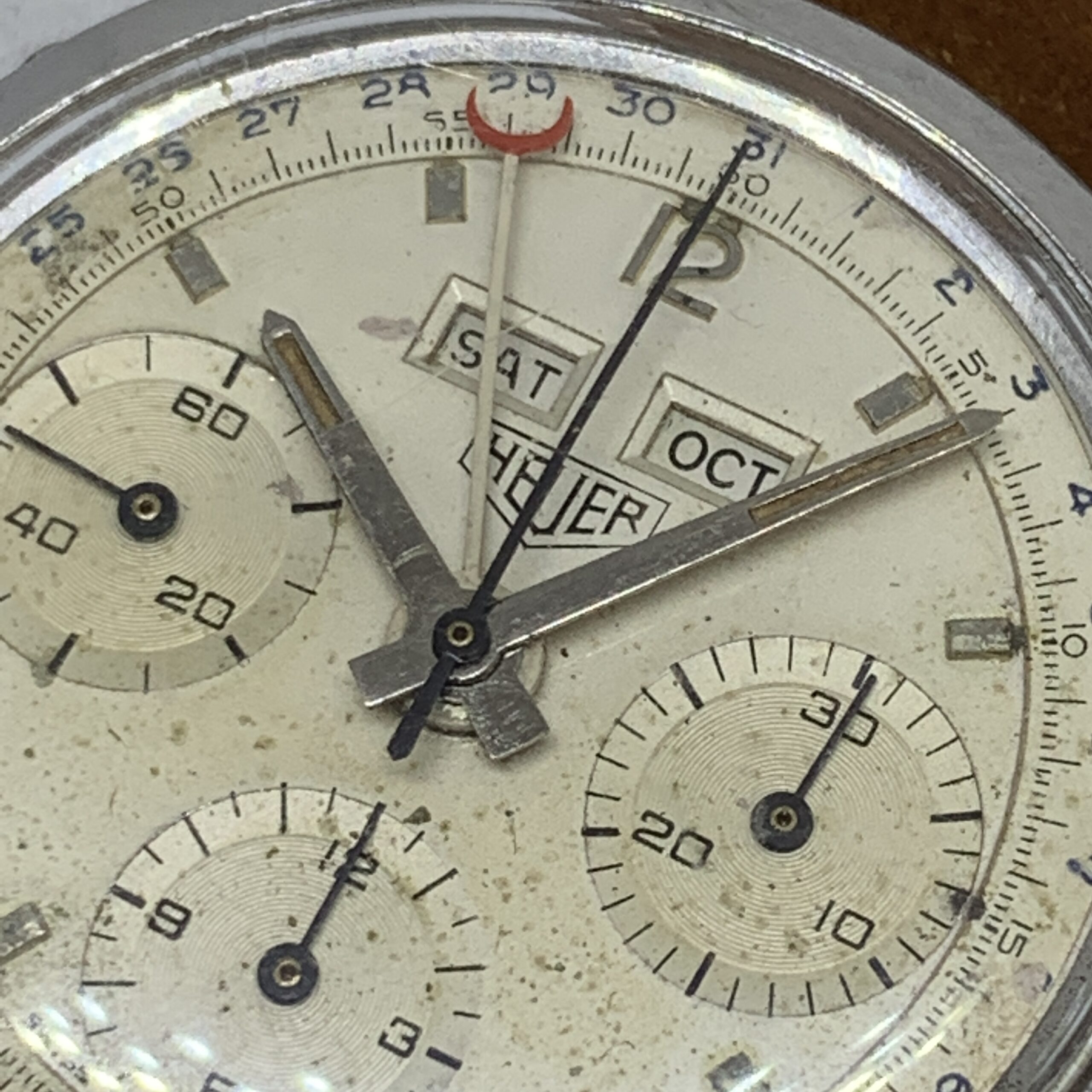 HEUER TRIPLE DATE CHRONOGRAPH MANUAL WIND MOVEMENT