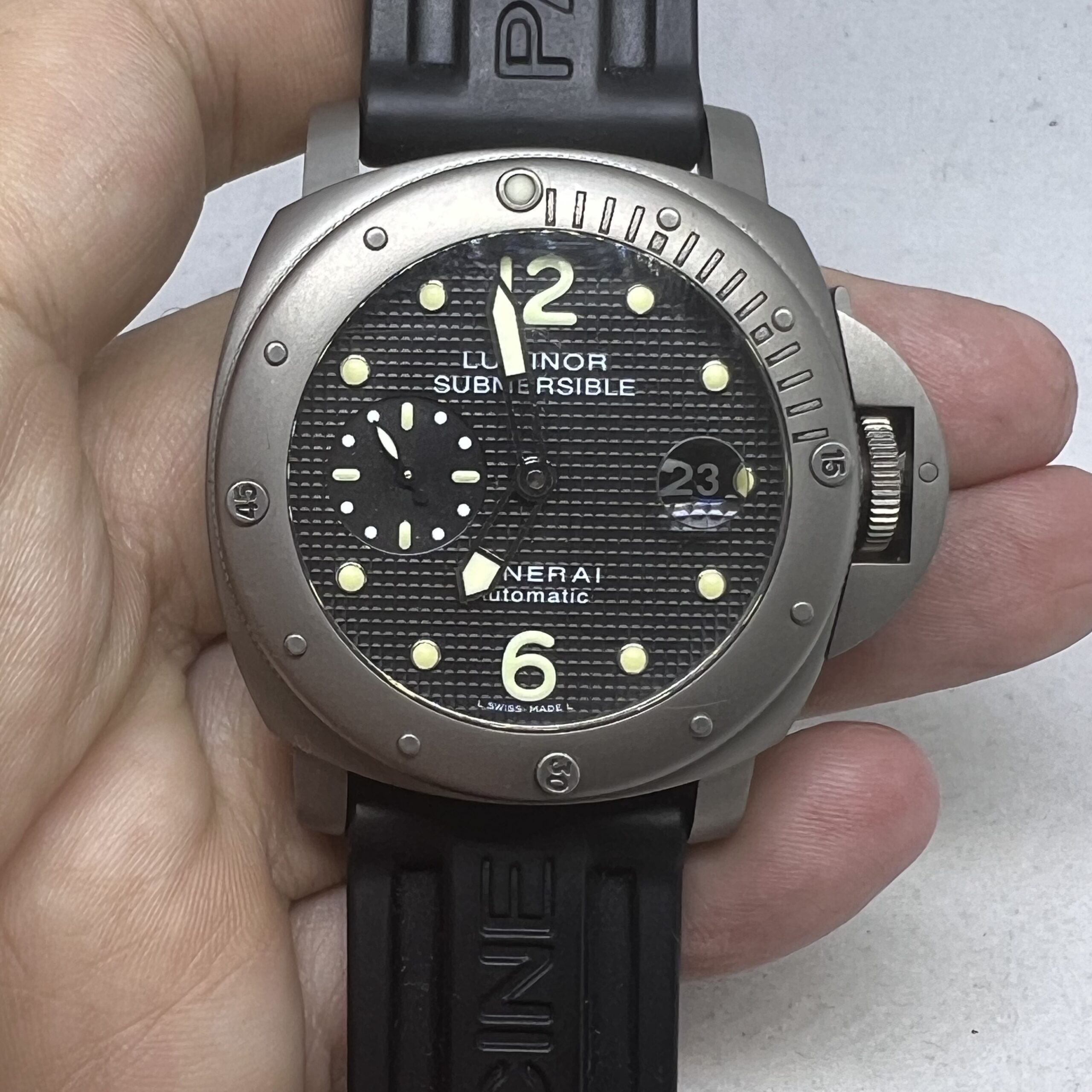 PANERAI LUMINOR SUBMERSIBLE TITANIUM PAM0025 AUTOMATIC MOVEMENT 44MM