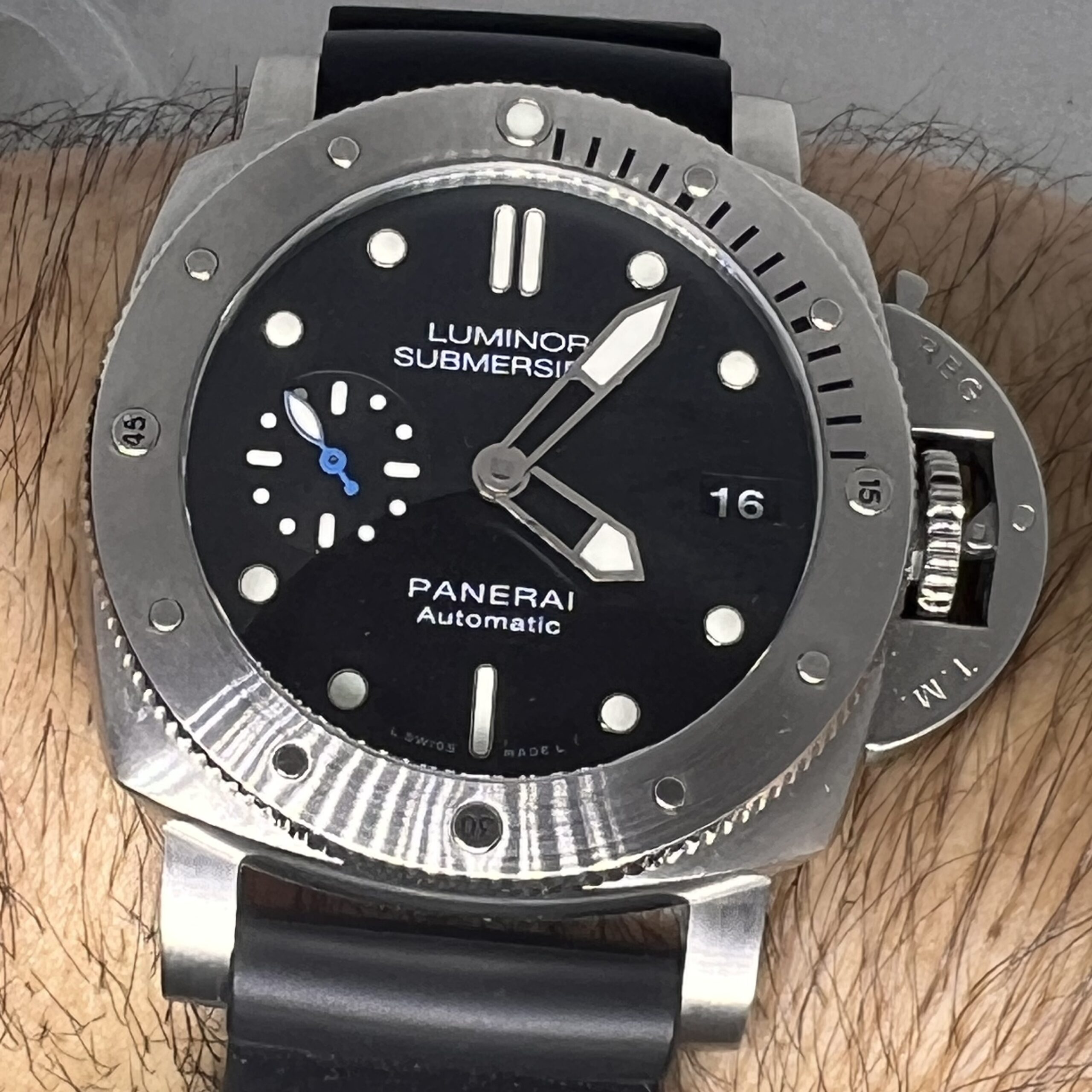 PANERAI LUMINOR 1950 SUBMERSIBLE PAM00682 3 DAYS AUTOMATIC MOVEMENT 42MM WITH PAPERS