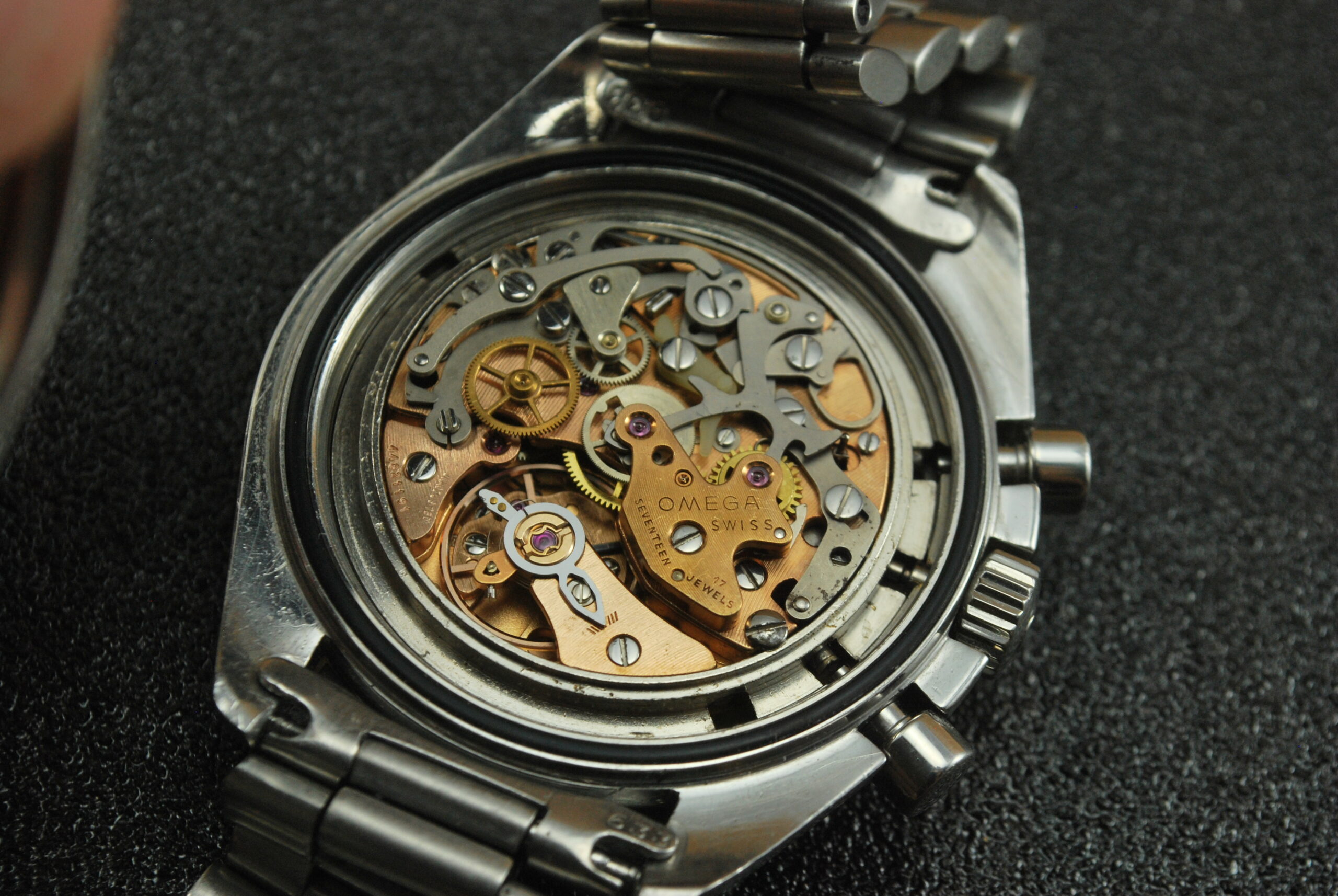 OMEGA SPEEDMASTER REF 145.012 MANUAL WIND MOVEMENT CHRONOGRAPH CAL 861 FROM 1978