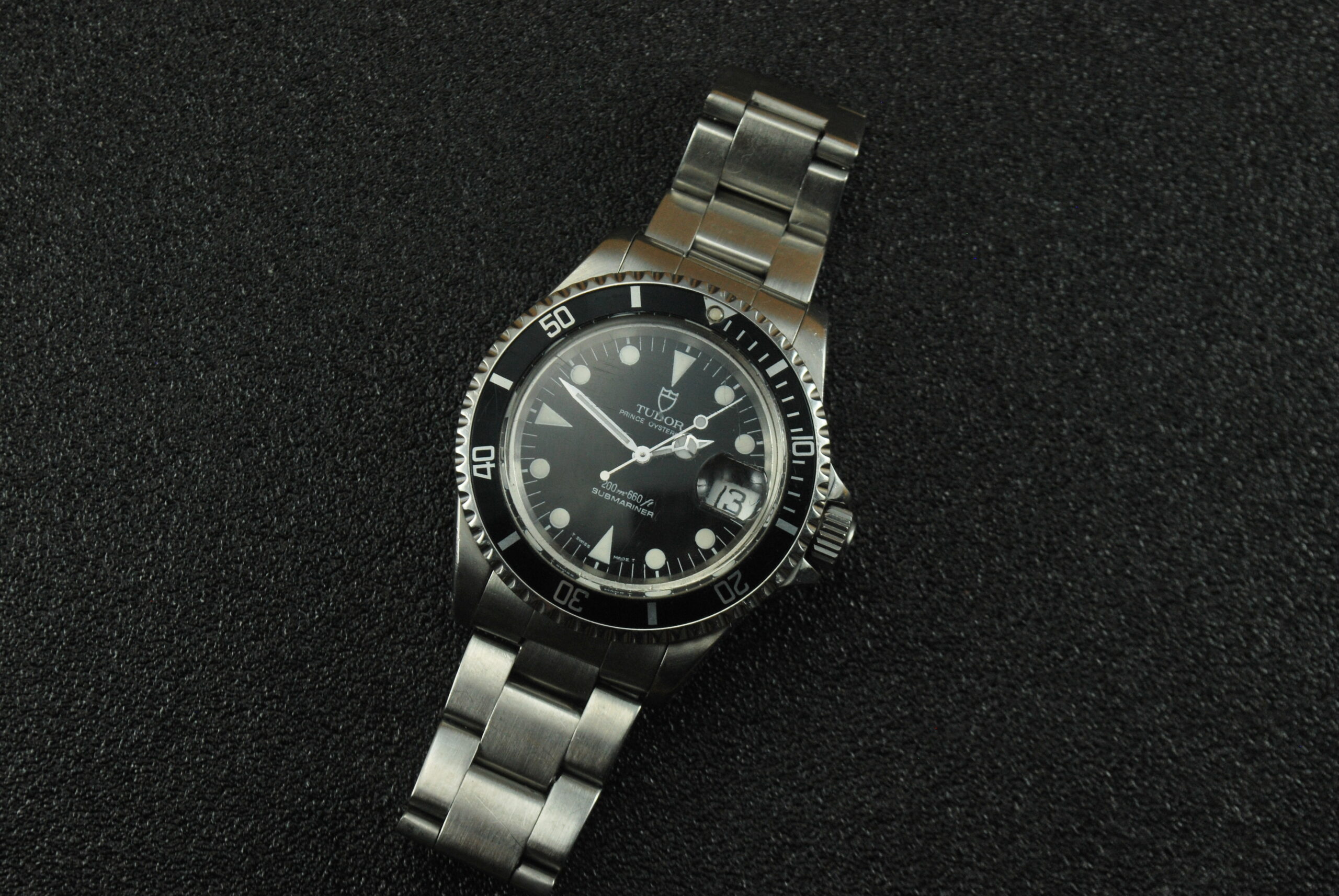TUDOR SUBMARINER REF 79090 AUTOMATIC MOVEMENT STAINLESS STEEL STRAP