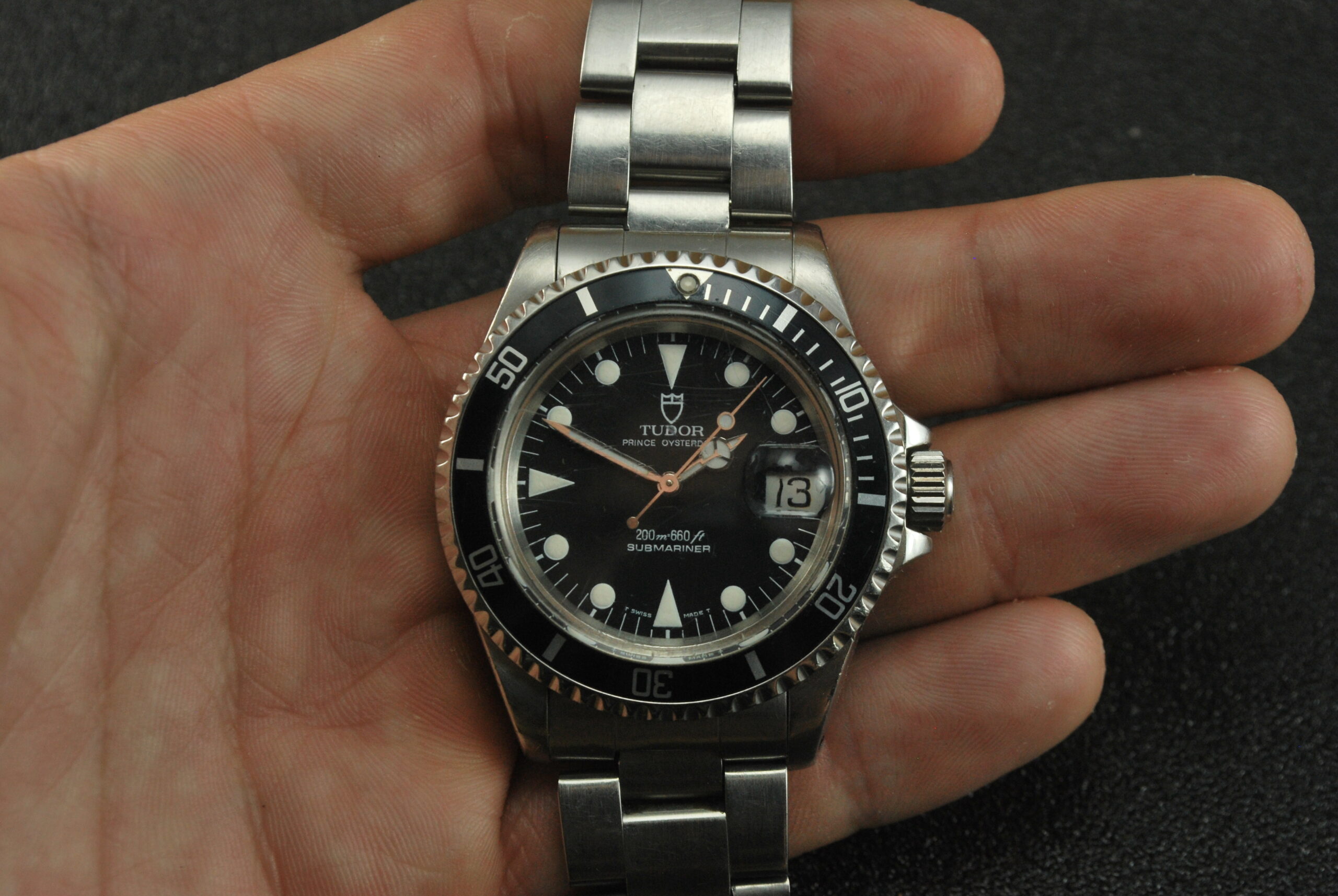 TUDOR SUBMARINER REF 79090 AUTOMATIC MOVEMENT STAINLESS STEEL STRAP