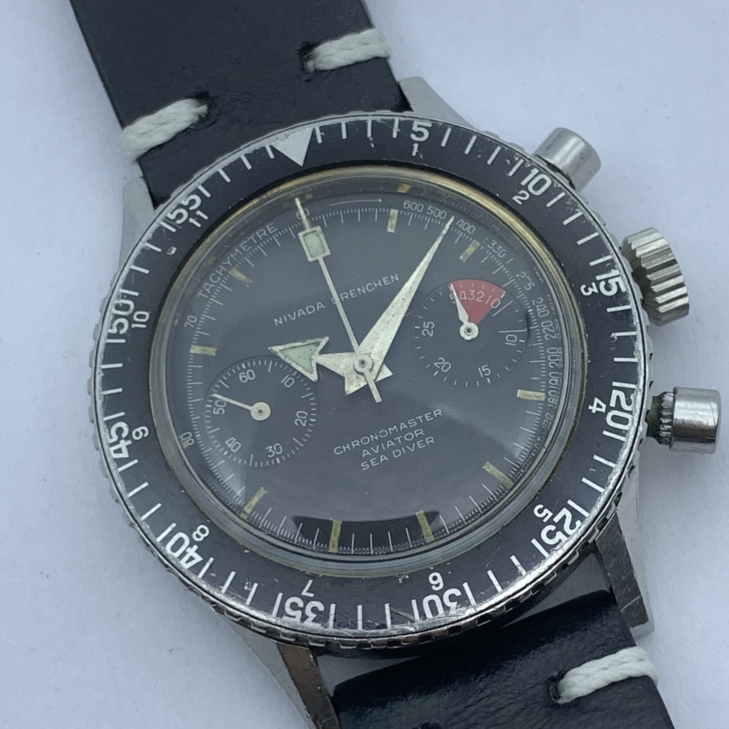 NIVADA GRENCHEN AVIATOR SEA DIVER MANUAL WIND MOVEMENT CHRONOGRAPH